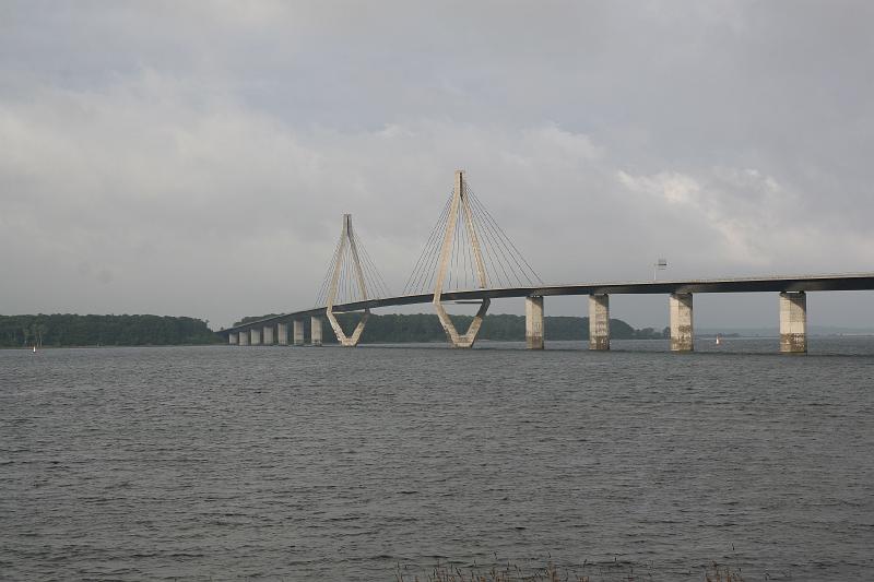 IMG_9593.JPG - De brug die het eilandje met de camperplaats verbindt met het vaste land